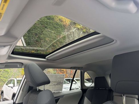 New 2025 Toyota RAV4 XLE image 21