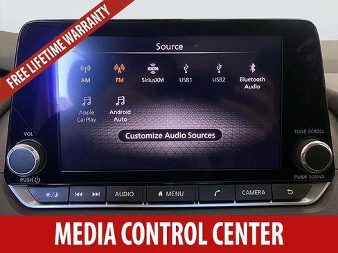 Used 2025 Nissan Rogue SV AWD/4WD image 13