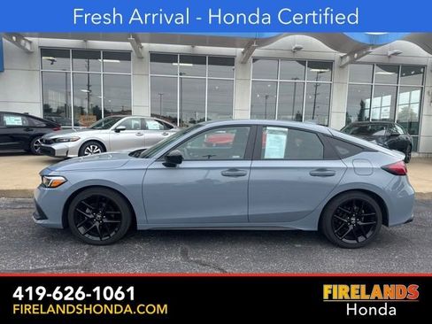 Used 2024 Honda Civic Sport image 1
