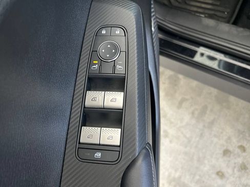 Used 2025 Mitsubishi Outlander ES FWD image 35