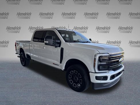 Used 2025 Ford F350 Platinum AWD/4WD image 2