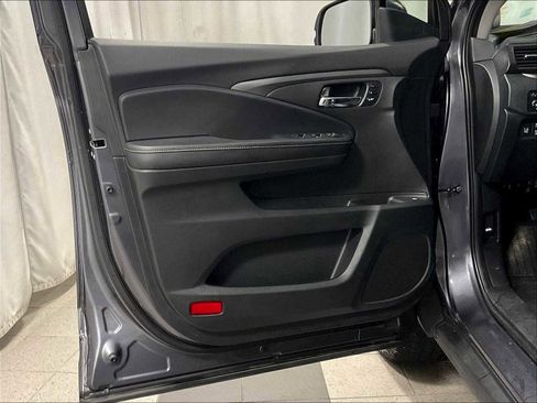 Used 2023 Honda Ridgeline RTL image 9