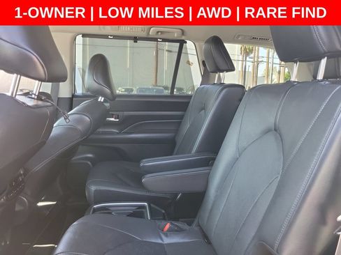 Used 2024 Toyota Grand Highlander AWD Hybrid image 18