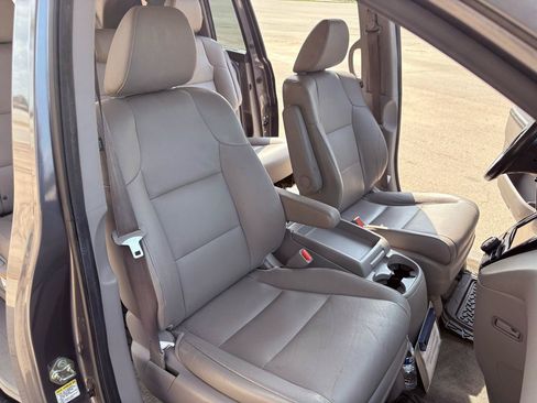 Used 2014 Honda Odyssey EX-L image 18