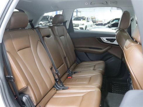 Used 2019 Audi Q7 2.0T Premium w/ Convenience Package AWD/4WD image 21