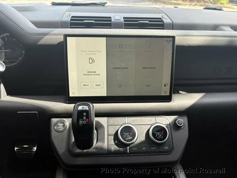 Used 2023 Land Rover Defender 130 X AWD/4WD image 20