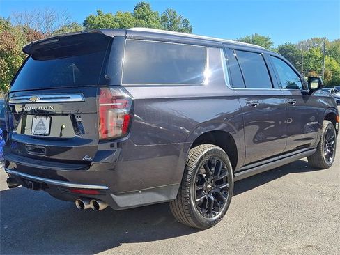 Used 2023 Chevrolet Suburban High Country image 6