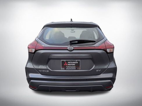 Used 2024 Nissan Kicks SV FWD image 5