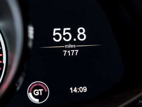 Used 2023 Aston Martin DBS Coupe RWD image 88