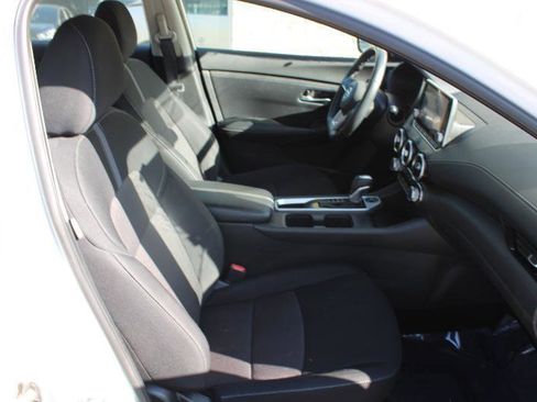 Used 2023 Nissan Sentra SV FWD image 10
