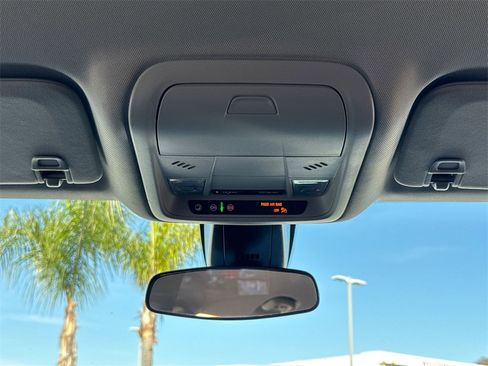 Used 2023 Chevrolet Blazer LT image 23