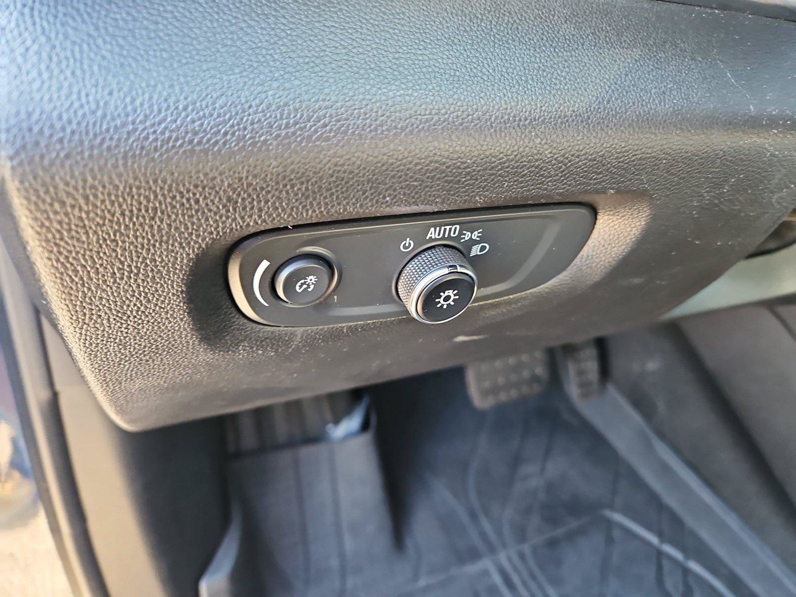 Used 2023 Chevrolet Traverse LT w/ LPO, Floor Liner Package AWD/4WD image 21