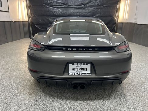 Used 2018 Porsche 718 Cayman RWD image 5