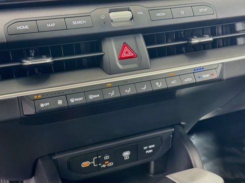 Used 2025 Kia K4 FWD image 16