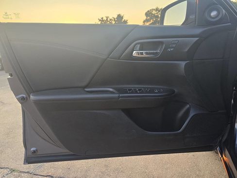 Used 2014 Honda Accord EX-L image 15