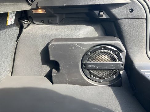 Used 2015 Ford Focus Titanium image 12