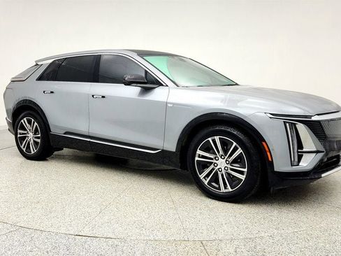 Used 2024 Cadillac Lyriq Luxury w/ LPO, Floor Liner Package image 3