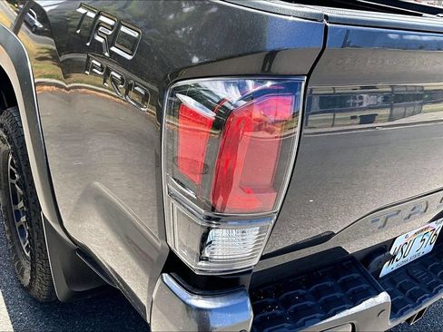 Used 2023 Toyota Tacoma TRD Pro AWD/4WD image 33