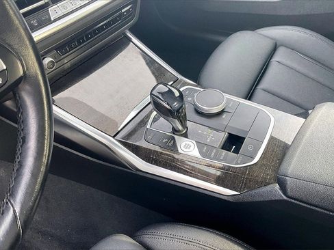 Used 2021 BMW 330i xDrive Sedan w/ Driving Assistance Package image 17