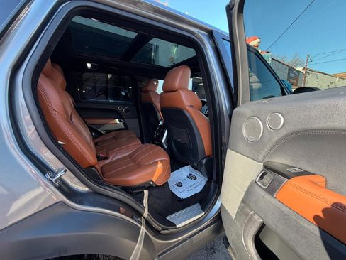 Used 2016 Land Rover Range Rover Sport Supercharged image 24