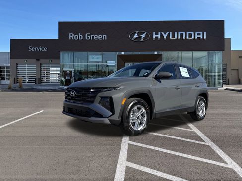 New 2026 Hyundai Tucson SE image 22