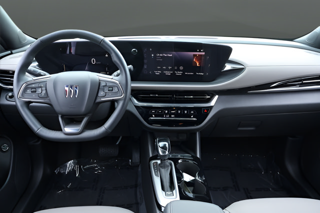 Used 2025 Buick Envista Avenir FWD image 16