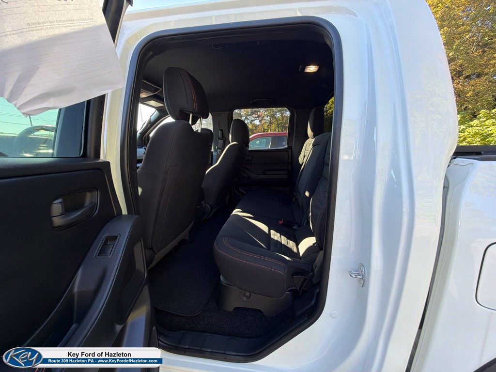 Used 2026 Nissan Frontier PRO-4X AWD/4WD image 16