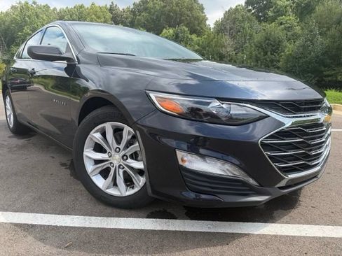 Used 2023 Chevrolet Malibu LT w/ Driver Confidence Package FWD image 2