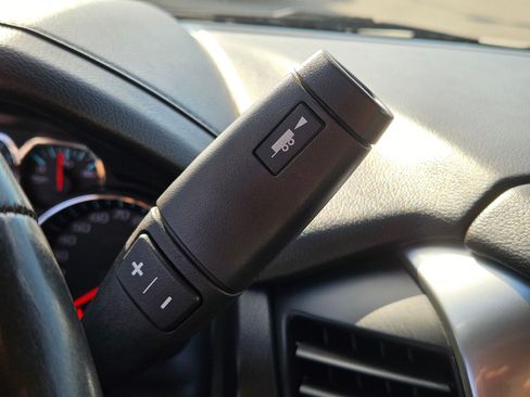Used 2015 Chevrolet Suburban LS AWD/4WD image 25