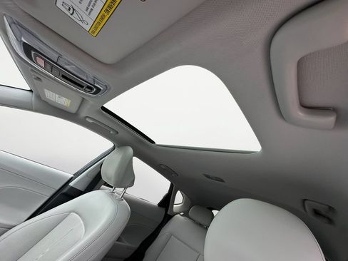 Used 2024 Hyundai Kona Limited AWD/4WD image 18