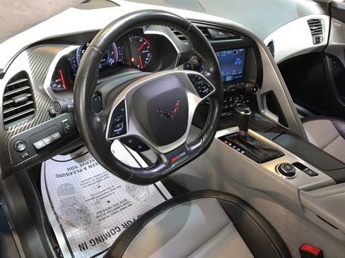 Used 2019 Chevrolet Corvette Z06 RWD image 15
