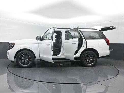 New 2025 Ford Expedition Platinum w/ Stealth Performance Package image 28