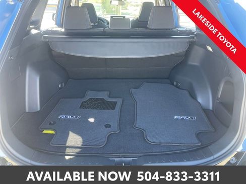 Used 2024 Toyota RAV4 SE image 15