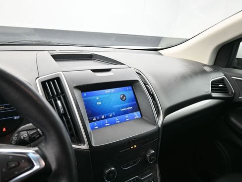 Used 2020 Ford Edge SEL w/ Cold Weather Package FWD image 24