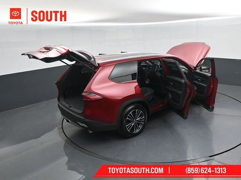 Used 2026 Toyota Grand Highlander AWD Hybrid image 59