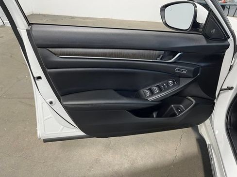 Used 2020 Honda Accord EX-L image 24