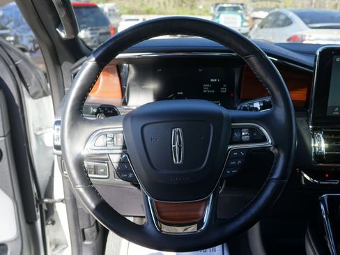 Used 2020 Lincoln Navigator Reserve w/ Luxury Package image 8