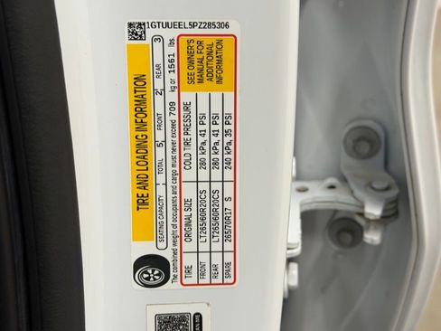 Certified 2023 GMC Sierra 1500 AT4 w/ AT4 Preferred Package image 36