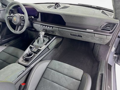Used 2026 Porsche 911 GT3 RWD image 31
