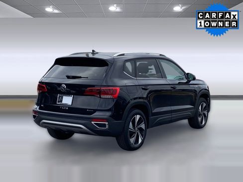 Used 2024 Volkswagen Taos SE image 9