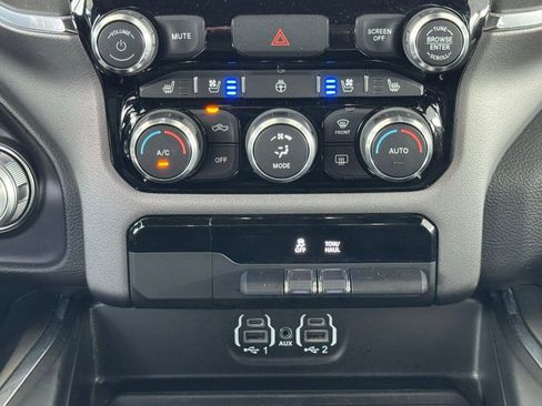 Used 2024 RAM 1500 Laramie RWD image 31