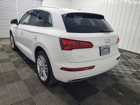 Used 2018 Audi Q5 2.0T Premium Plus w/ Premium Plus Package AWD/4WD image 10