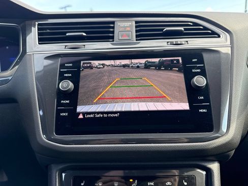 Used 2023 Volkswagen Tiguan SE FWD image 22