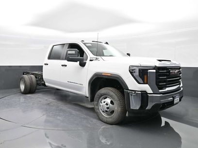 Used 2025 GMC Sierra 3500 Pro w/ Convenience Package