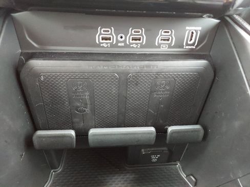 Used 2025 RAM 1500 Limited AWD/4WD image 21
