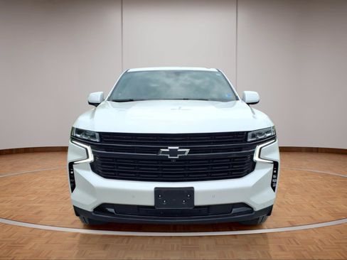 Used 2024 Chevrolet Tahoe RST w/ Luxury Package AWD/4WD image 2