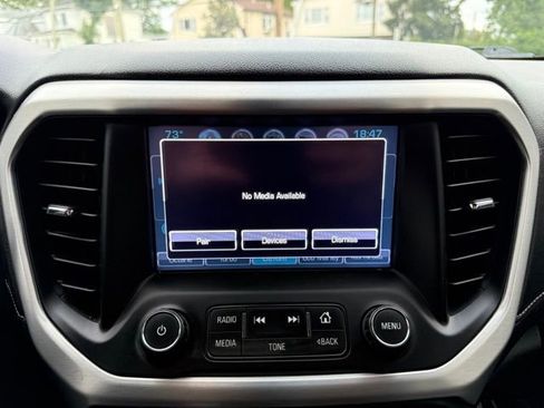 Used 2019 GMC Acadia SLT image 40