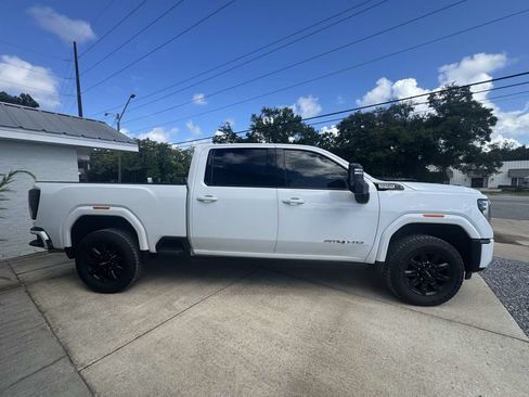 Used 2024 GMC Sierra 2500 AT4 w/ AT4 Premium Plus Package AWD/4WD image 5
