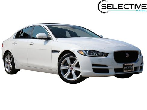 Used 2017 Jaguar XE Premium AWD/4WD image 1