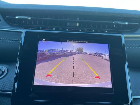 New 2025 Jeep Grand Cherokee Laredo image 9